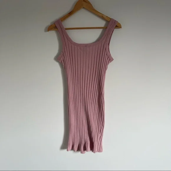 Pink Bodycon Ribbed Dress - Picture 2 of 3